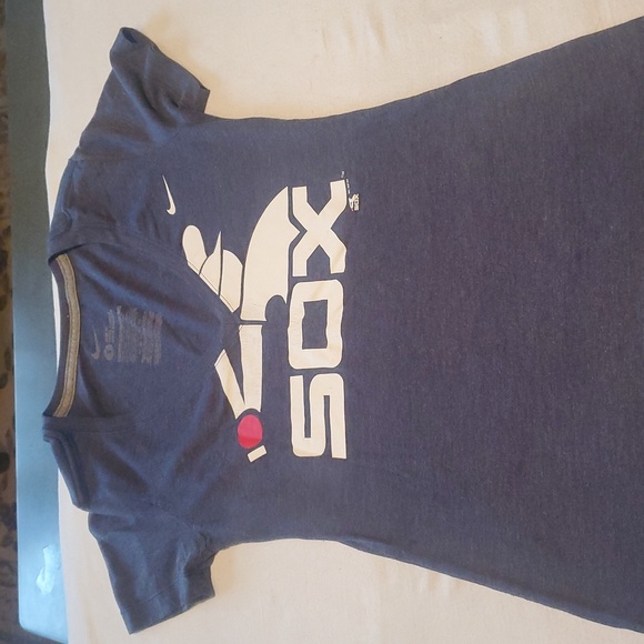 Nike Slim Fit Short Slv Boston Red Socks Graphic Vneck Sz. S Tee - Picture 2 of 7